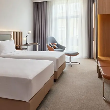 Courtyard By Marriott