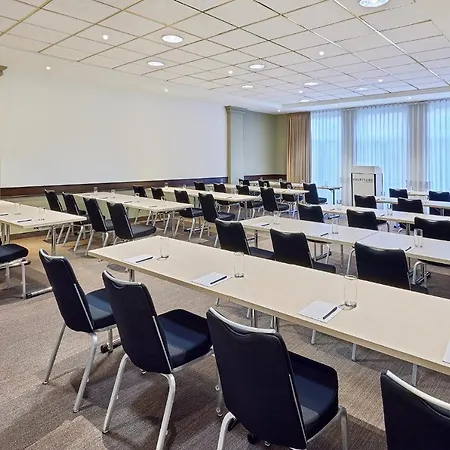 Courtyard By Marriott Szálloda 4*