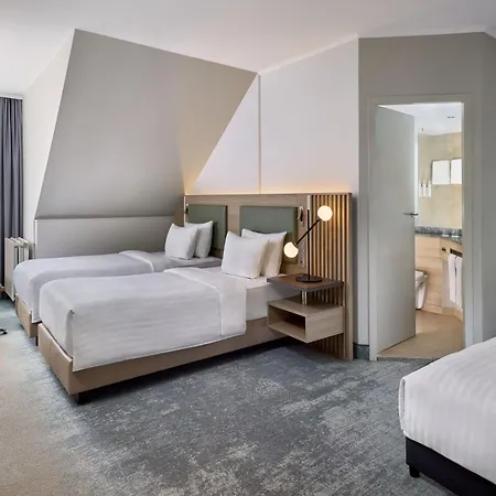 Courtyard By Marriott 4* 슈베린