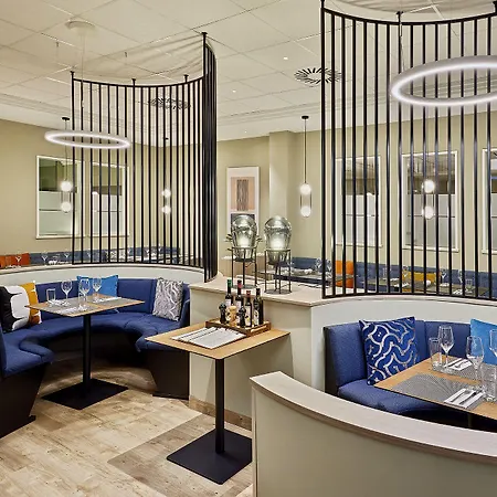 Courtyard By Marriott 4*