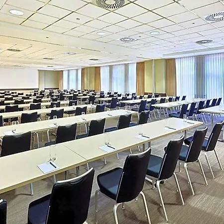 Ξενοδοχείο Courtyard By Marriott 4*
