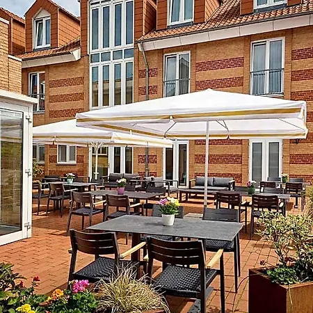 Courtyard By Marriott
