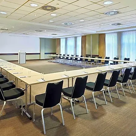 Courtyard By Marriott Ξενοδοχείο 4*