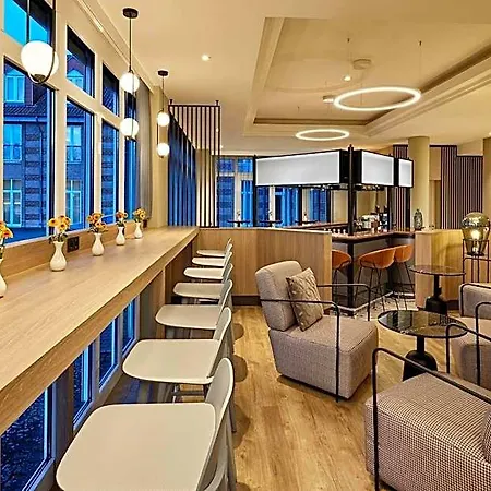 Ξενοδοχείο Courtyard By Marriott Σβερίν
