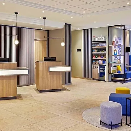 Courtyard By Marriott Σβερίν