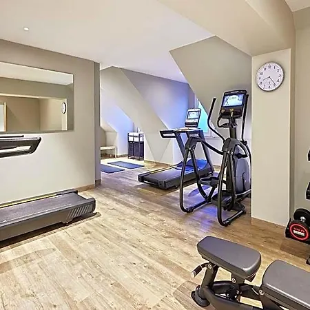 Courtyard By Marriott Ξενοδοχείο 4*