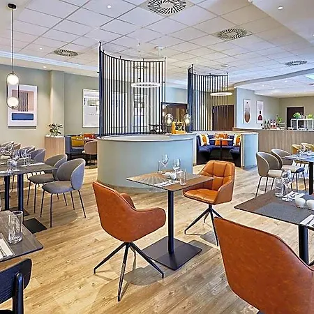 Courtyard By Marriott Ξενοδοχείο 4*