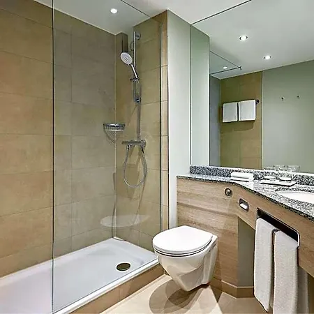 Ξενοδοχείο Courtyard By Marriott Σβερίν