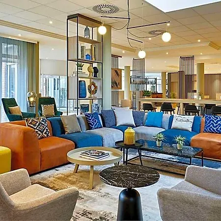 Ξενοδοχείο Courtyard By Marriott 4*