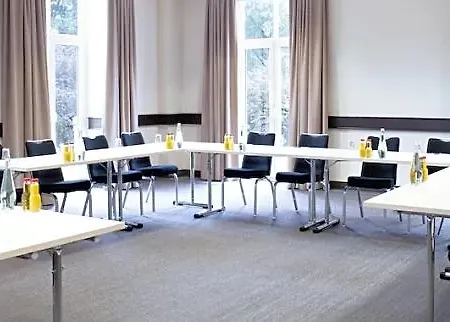 Courtyard By Marriott 4*